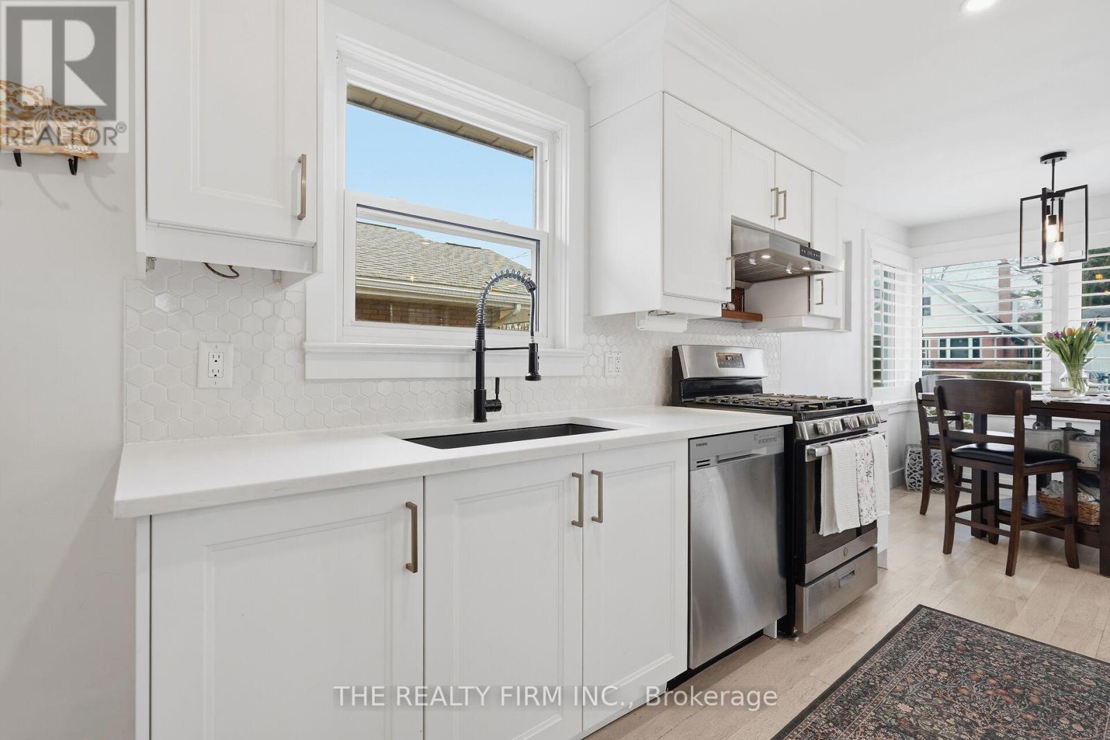 424 Hickson Avenue, London South, Ontario  N6C 2L5 - Photo 12 - X12909878