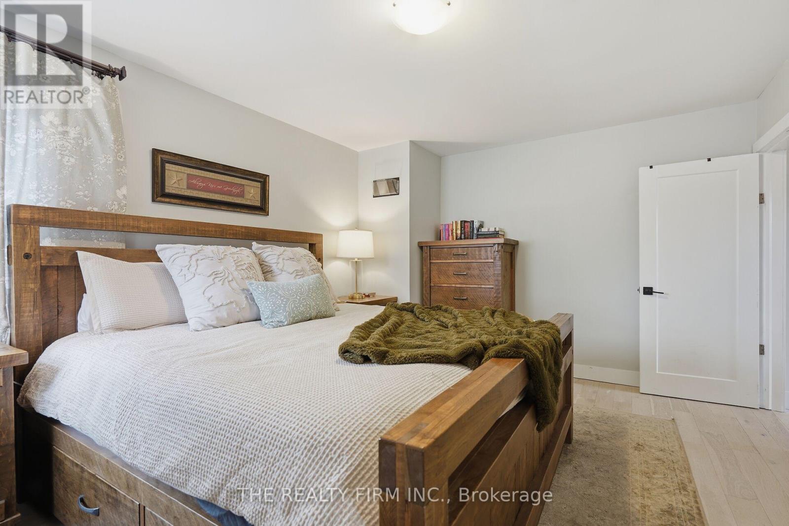 424 Hickson Avenue, London South, Ontario  N6C 2L5 - Photo 25 - X12909878