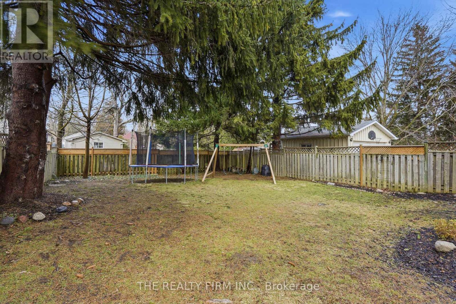 424 Hickson Avenue, London South, Ontario  N6C 2L5 - Photo 44 - X12909878