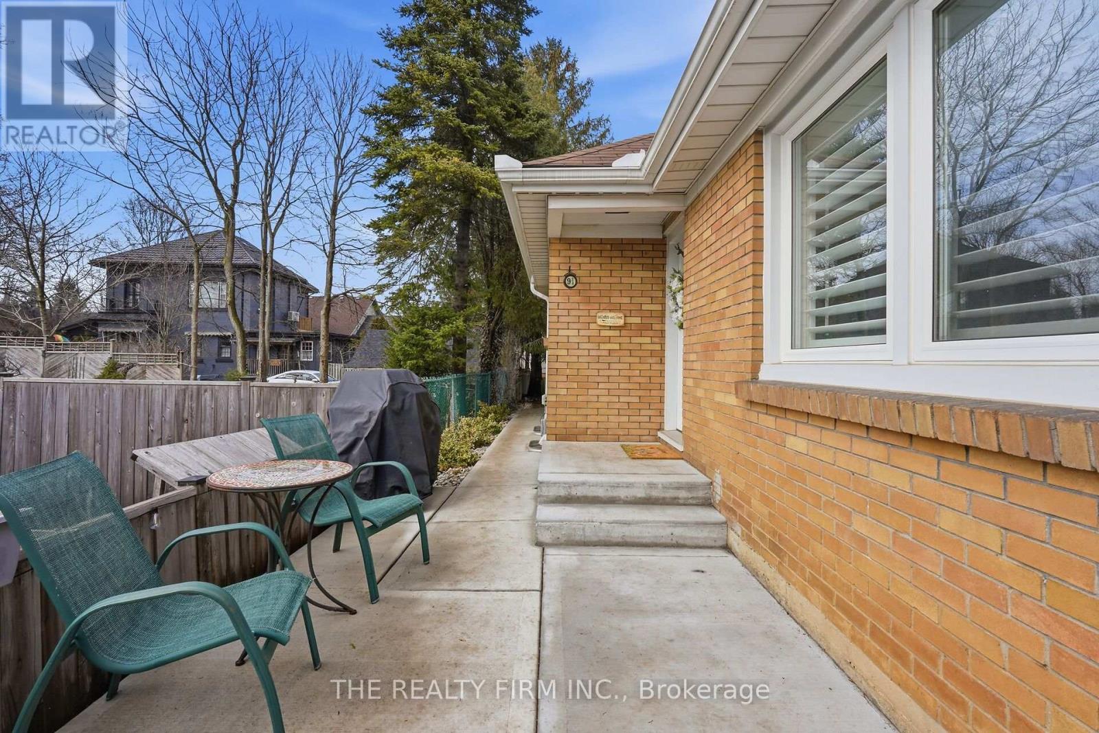 424 Hickson Avenue, London South, Ontario  N6C 2L5 - Photo 5 - X12909878