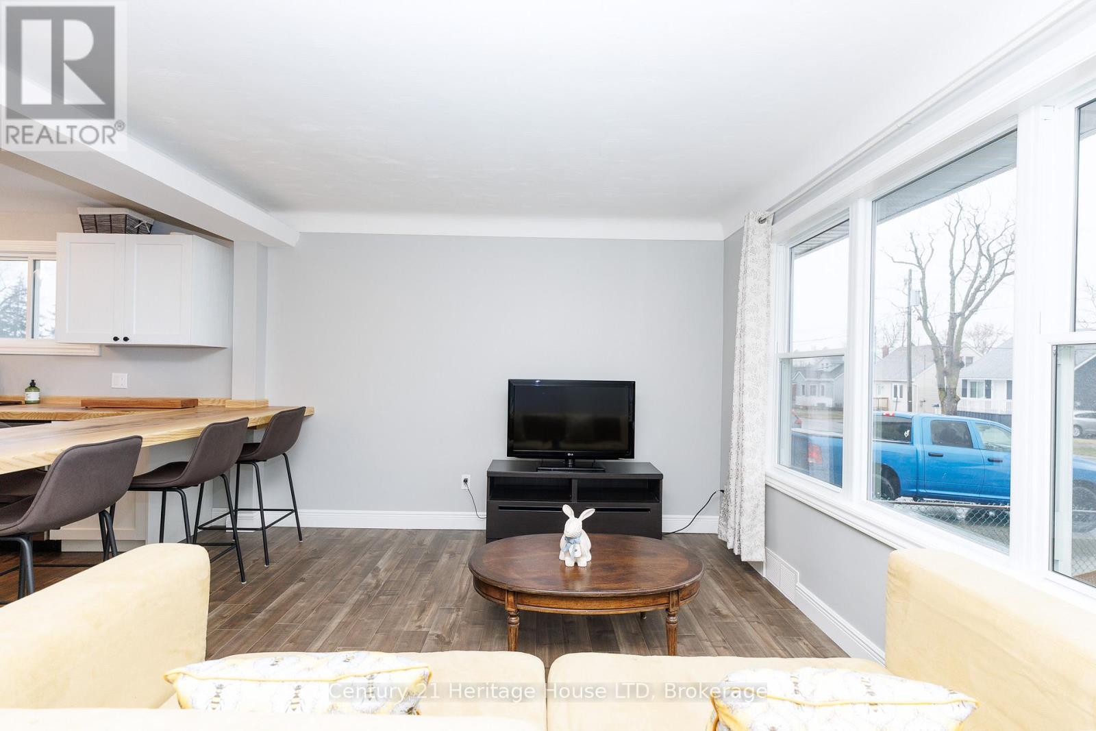 21 Keele Street, St. Catharines, Ontario  L2T 1M8 - Photo 13 - X12906016