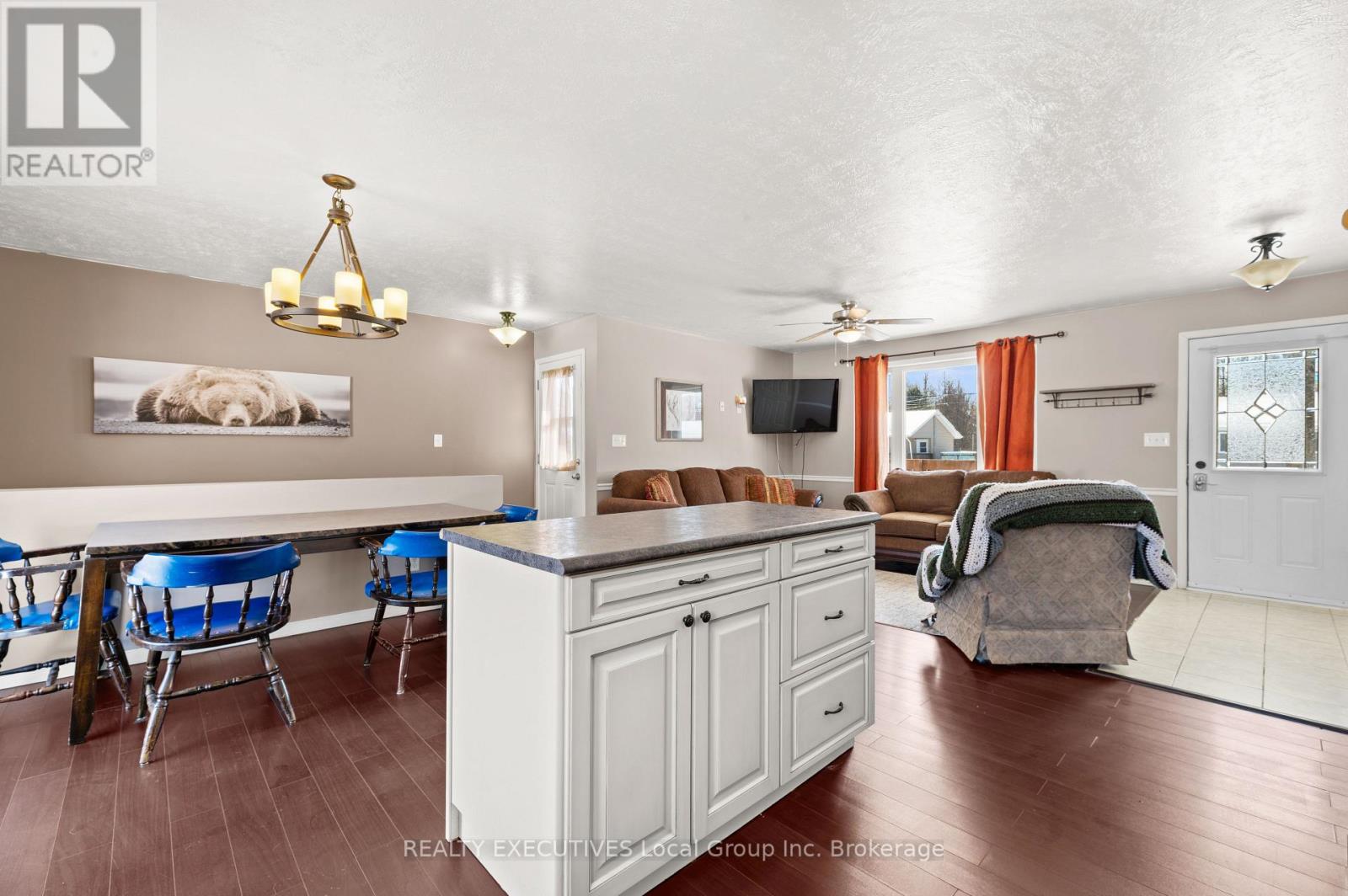 519 Demers Street, West Nipissing, Ontario  P2B 0A1 - Photo 8 - X12908860