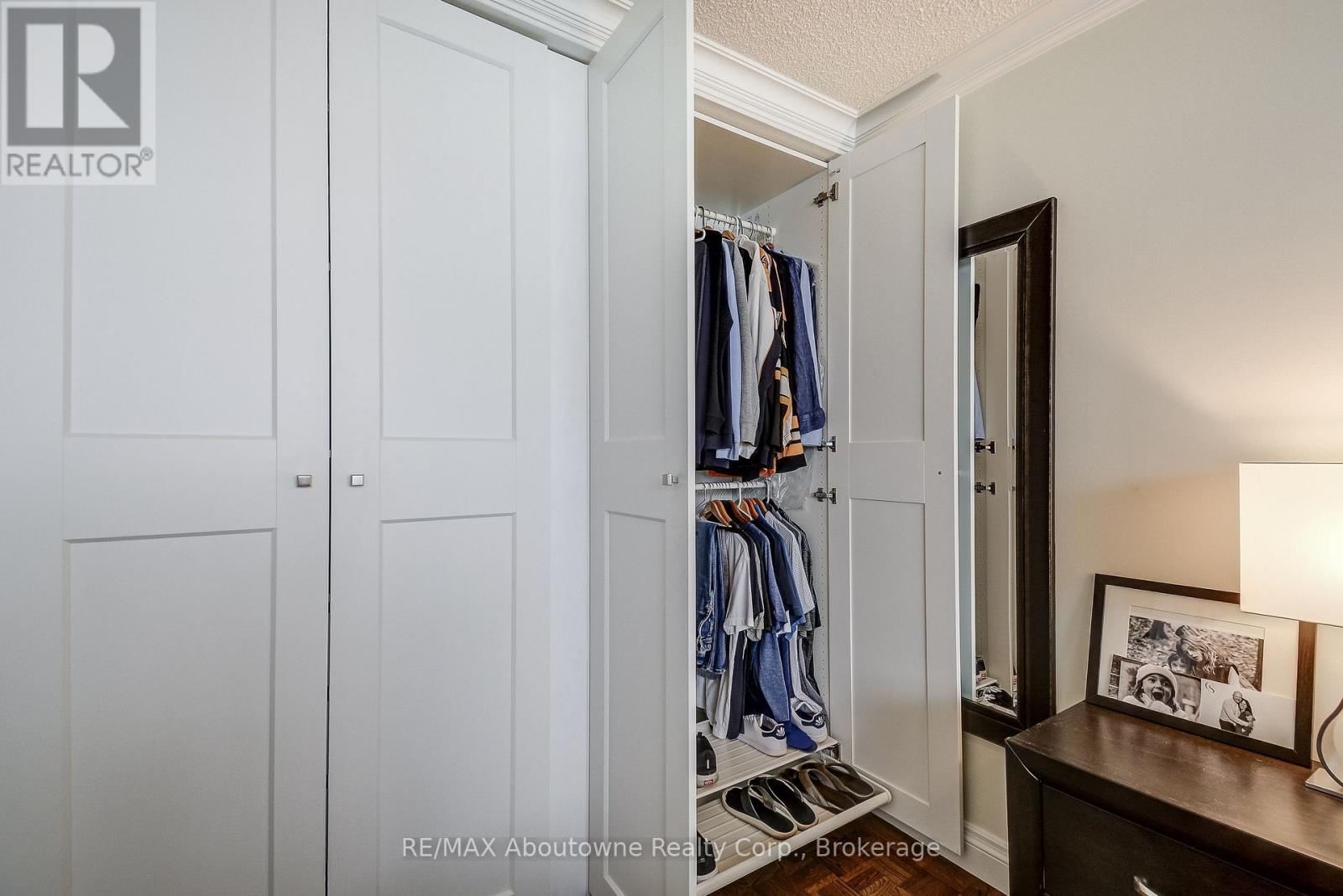 401 - 212 Kerr Street, Oakville, Ontario  L6K 3B1 - Photo 21 - W12909680