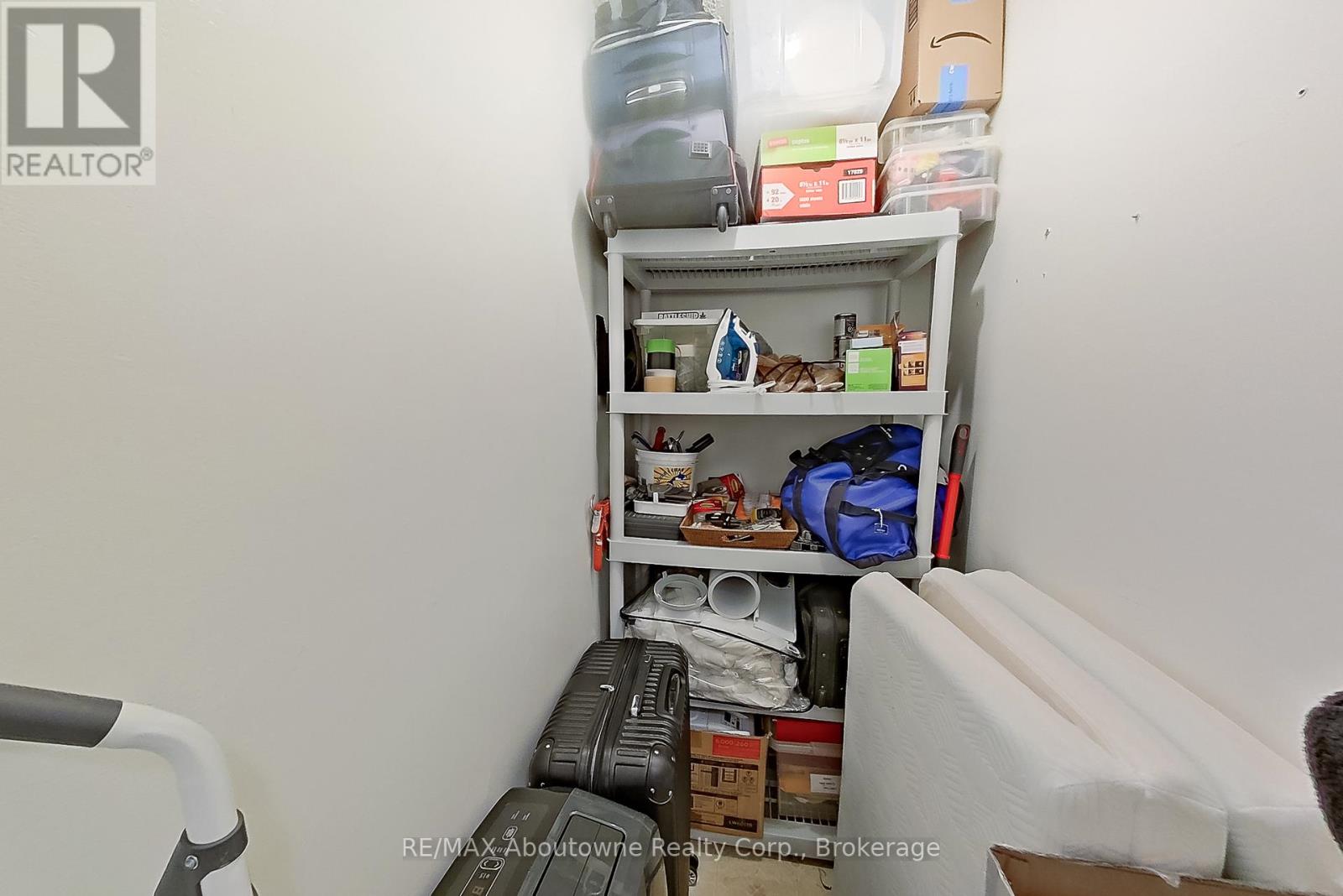 401 - 212 Kerr Street, Oakville, Ontario  L6K 3B1 - Photo 24 - W12909680