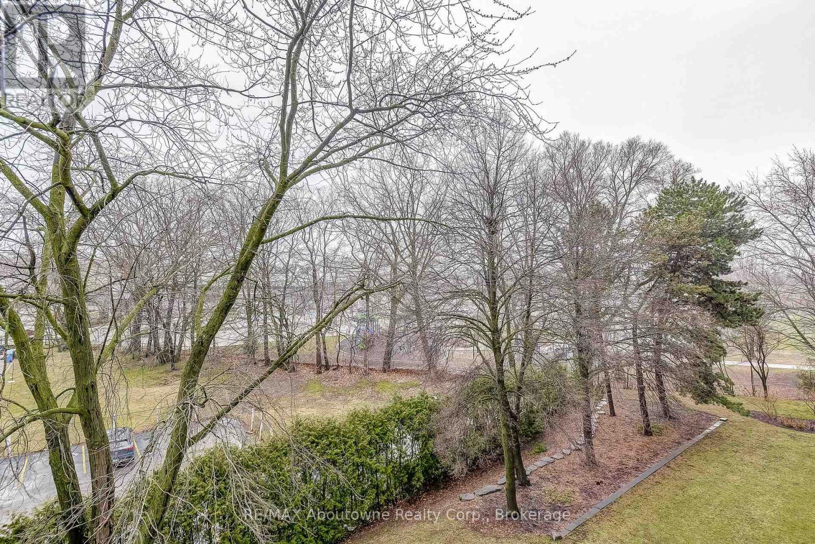 401 - 212 Kerr Street, Oakville, Ontario  L6K 3B1 - Photo 28 - W12909680