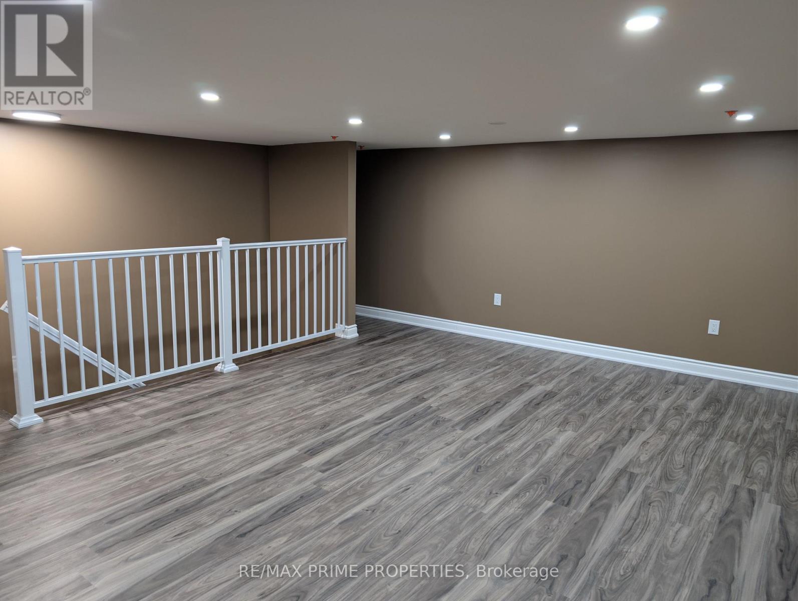 29 - 7171 Torbram Road, Mississauga, Ontario  L4T 3W4 - Photo 2 - W12840846