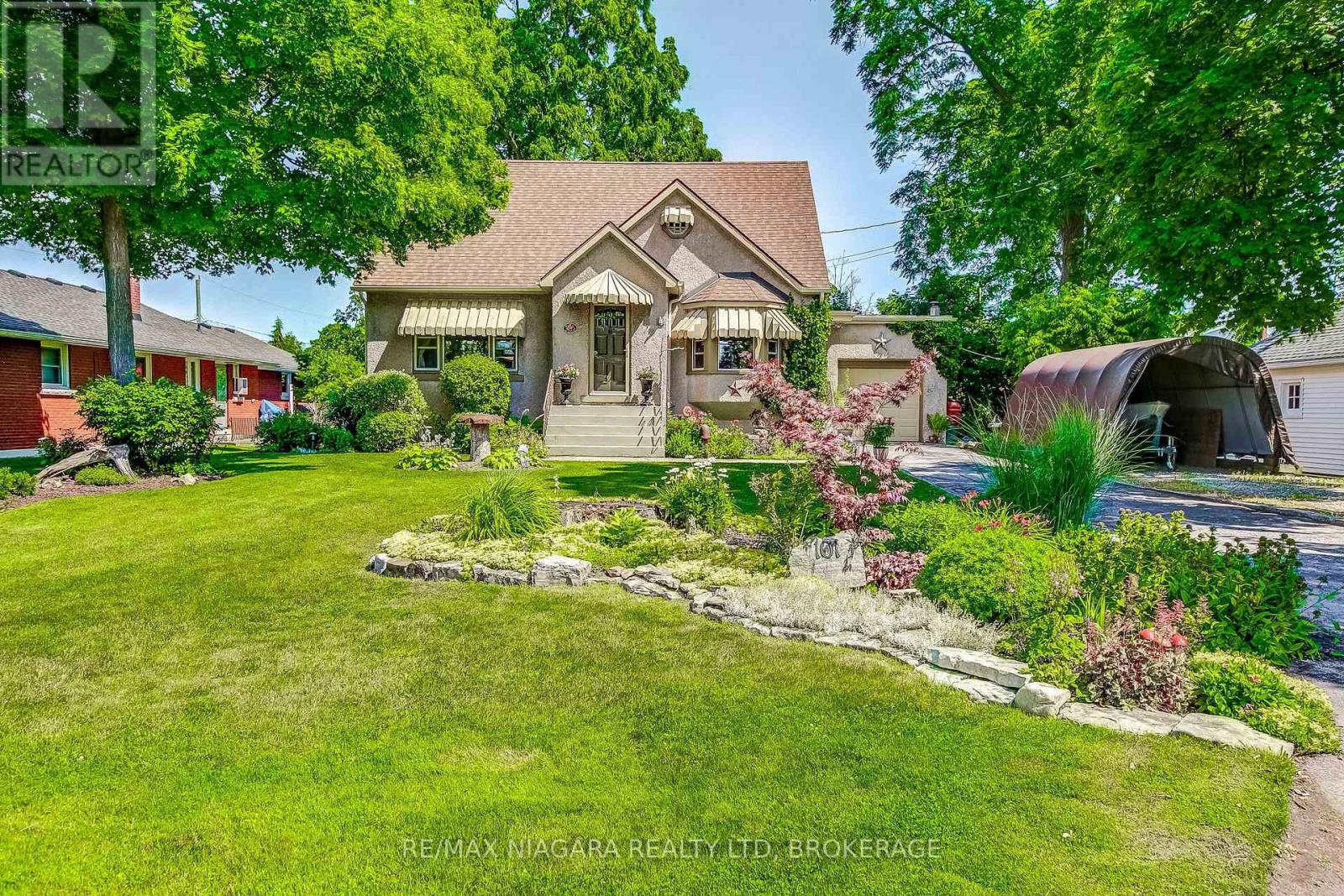 101 Division Street, Port Colborne (Sugarloaf), Ontario  L3K 3B5 - Photo 1 - X12909610