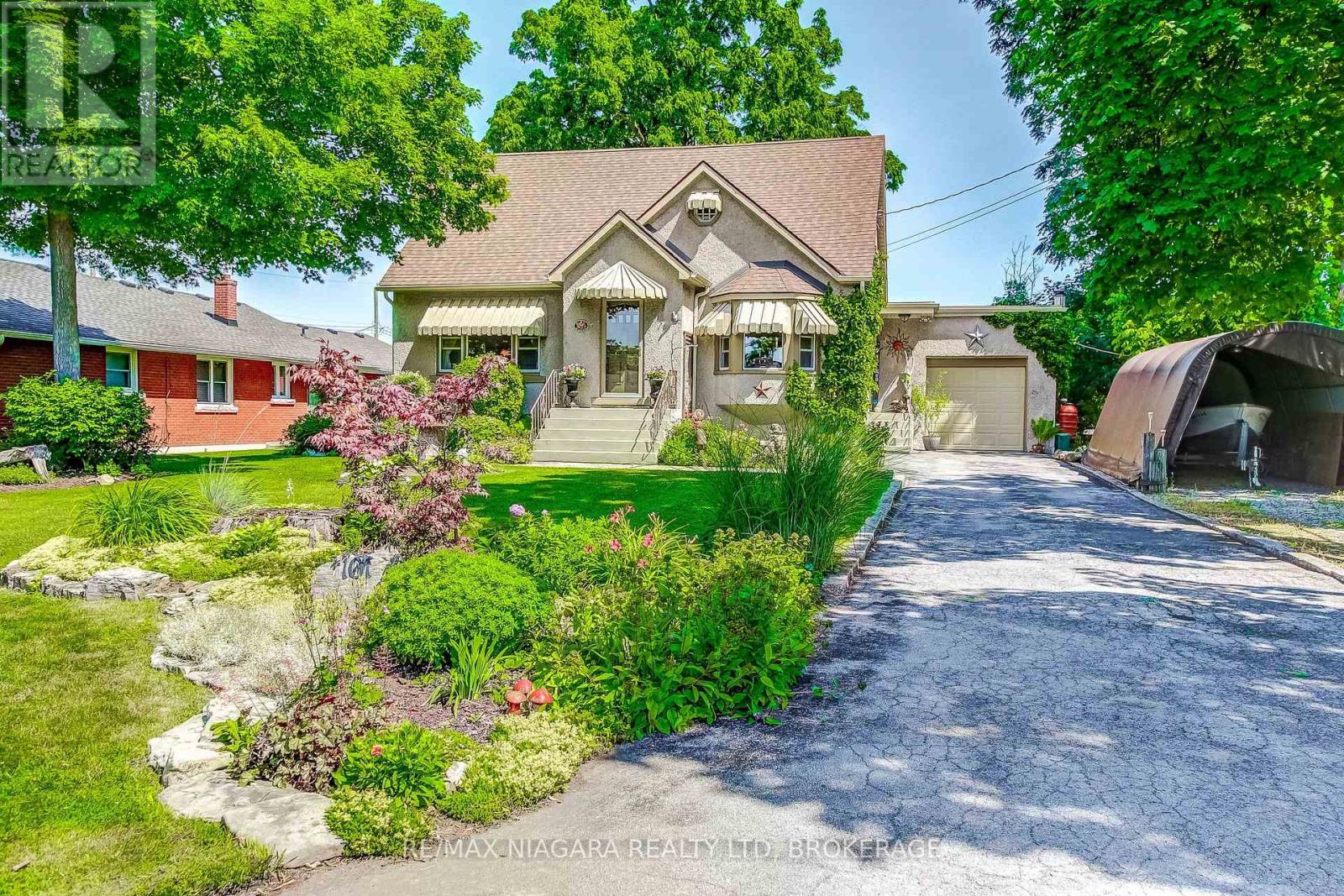 101 Division Street, Port Colborne (Sugarloaf), Ontario  L3K 3B5 - Photo 3 - X12909610