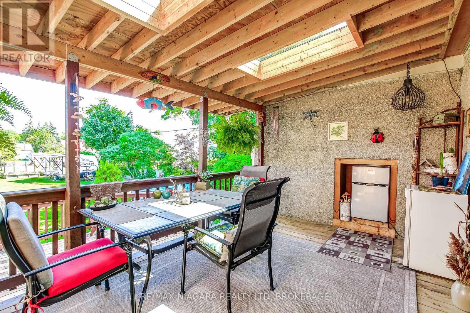 101 Division Street, Port Colborne (Sugarloaf), Ontario  L3K 3B5 - Photo 34 - X12909610