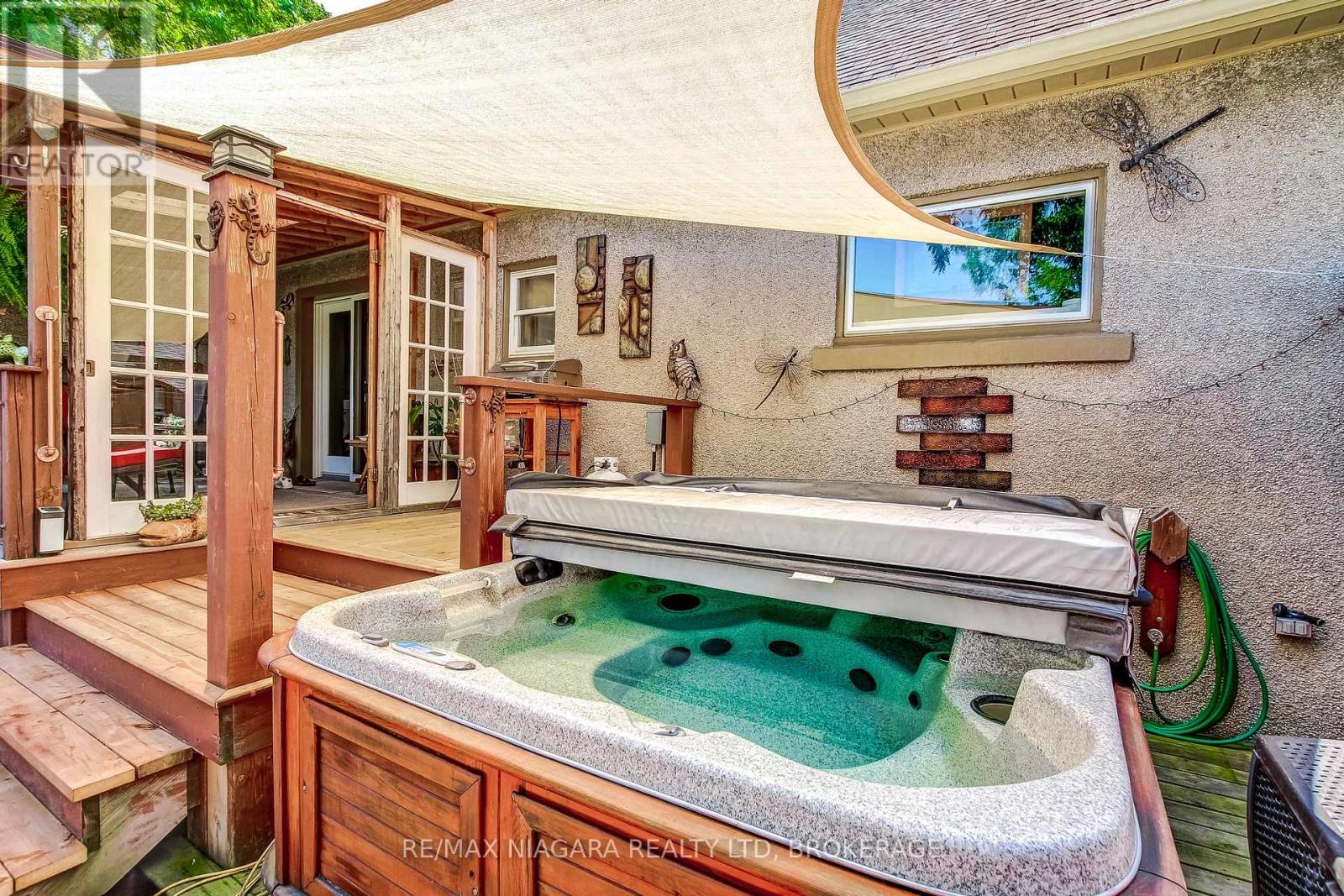 101 Division Street, Port Colborne (Sugarloaf), Ontario  L3K 3B5 - Photo 36 - X12909610