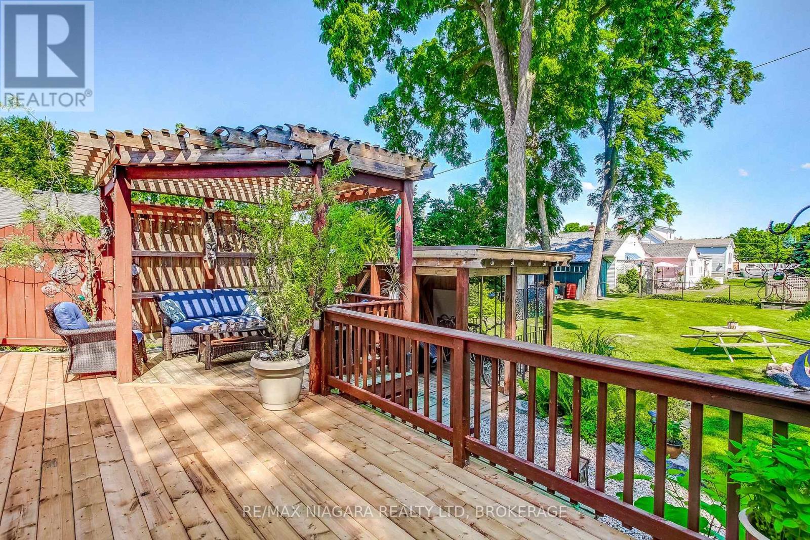 101 Division Street, Port Colborne (Sugarloaf), Ontario  L3K 3B5 - Photo 38 - X12909610