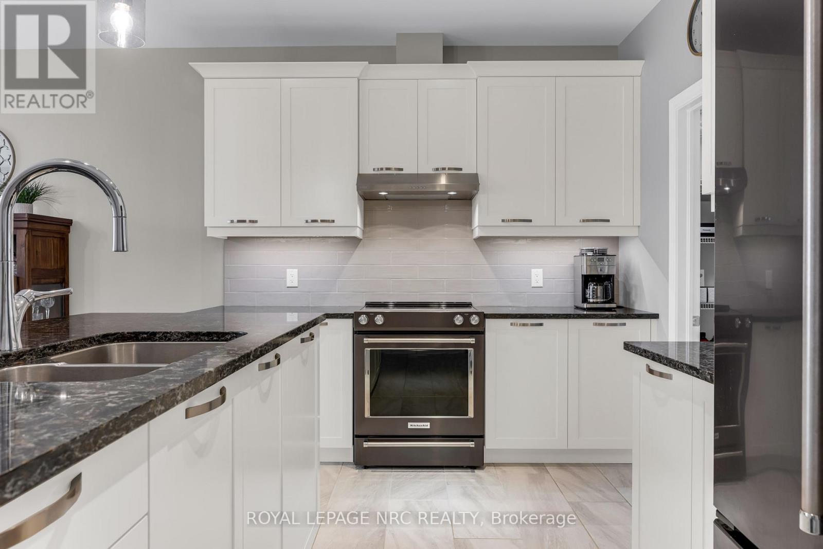 55 Andrew Lane, Thorold, Ontario  L2V 0E4 - Photo 25 - X12909794