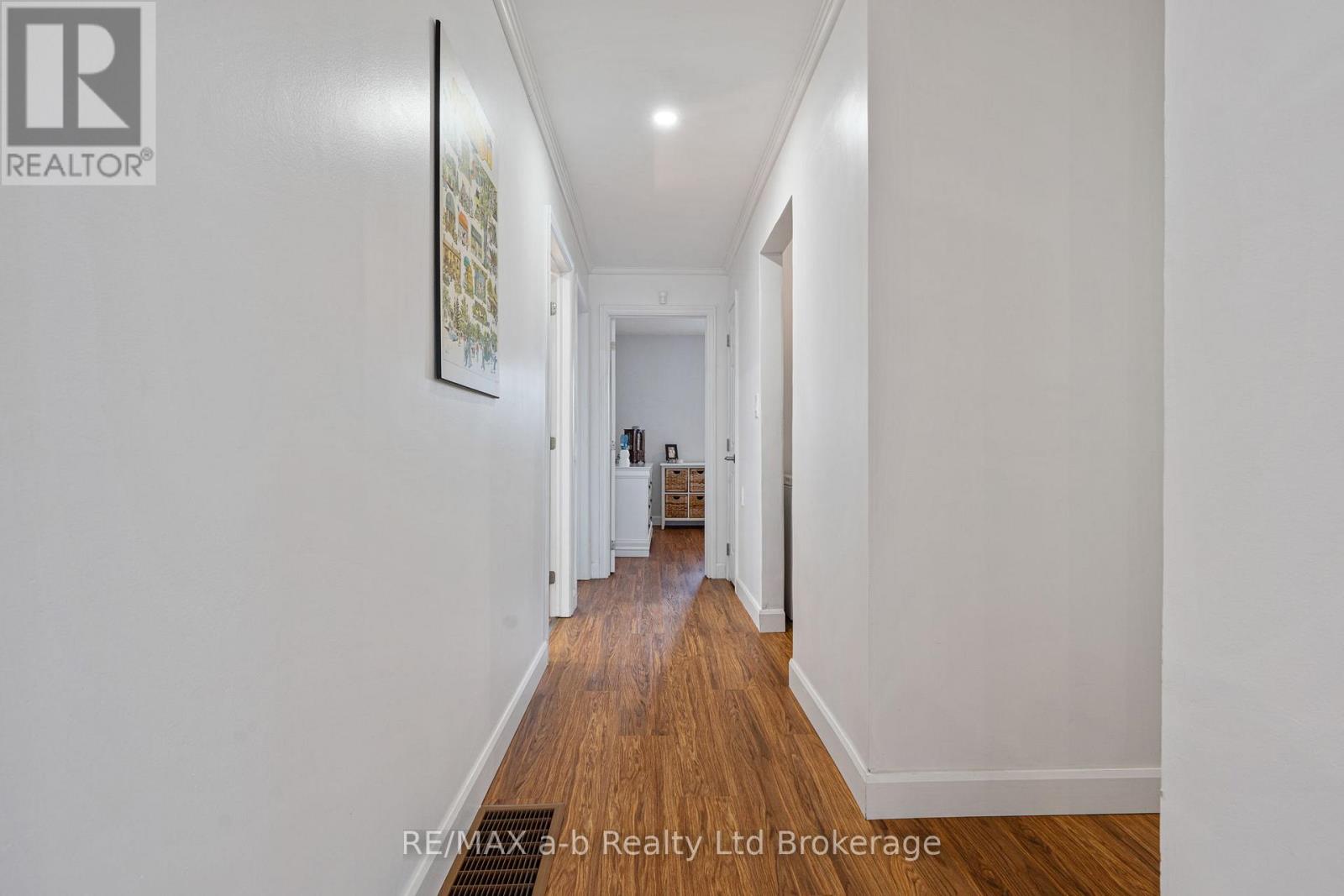 24 Denrich Avenue, Tillsonburg, Ontario  N4G 4W2 - Photo 10 - X12909574