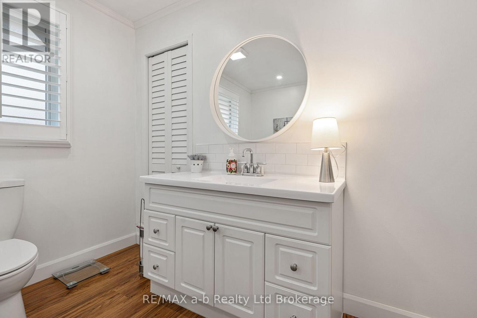 24 Denrich Avenue, Tillsonburg, Ontario  N4G 4W2 - Photo 14 - X12909574