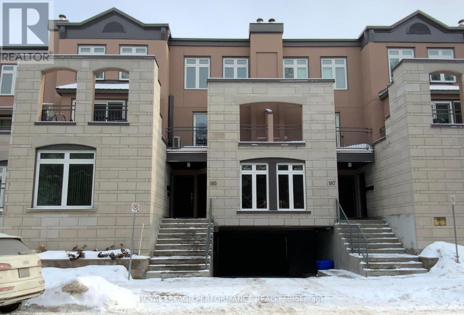 B - 185 CUMBERLAND STREET, Ottawa, Ontario