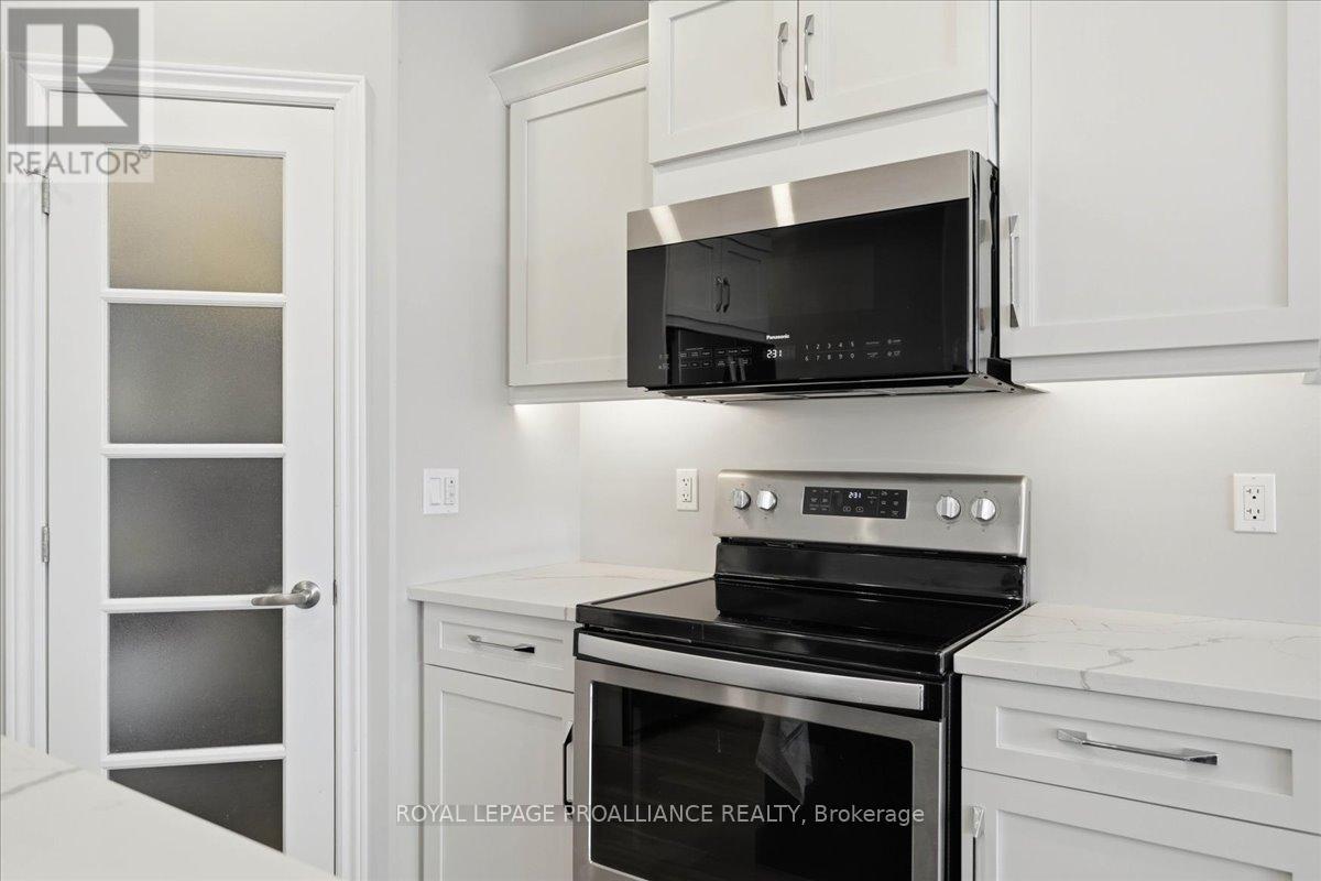 83 Covington Crescent, Belleville, Ontario  K8N 0K9 - Photo 9 - X12909586