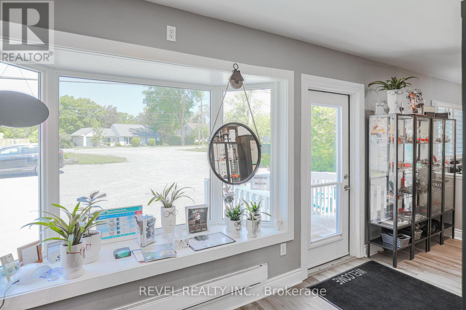 7 Kingsway Drive, Kawartha Lakes, Ontario  K0M 1A0 - Photo 12 - X12909852