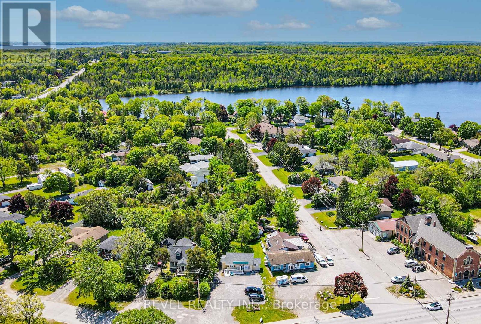 7 Kingsway Drive, Kawartha Lakes, Ontario  K0M 1A0 - Photo 24 - X12909852