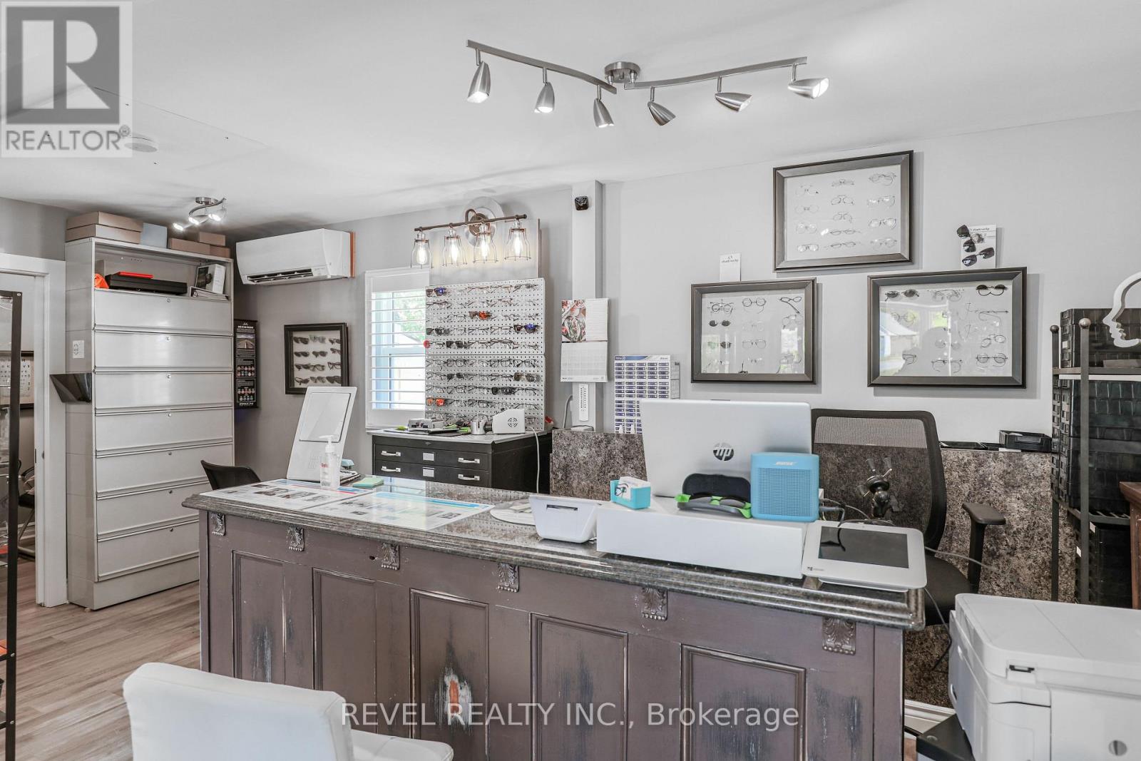 7 Kingsway Drive, Kawartha Lakes, Ontario  K0M 1A0 - Photo 7 - X12909852