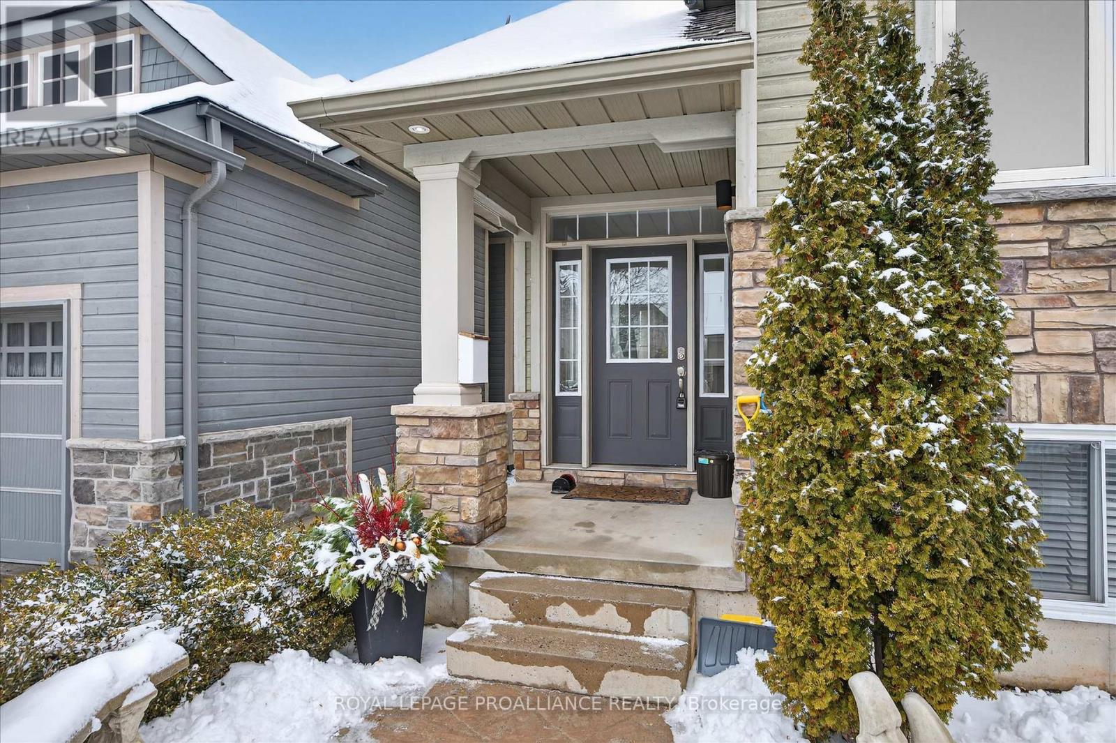 18 - 50 Lockside Drive, Peterborough, Ontario  K9J 8T1 - Photo 3 - X12909898