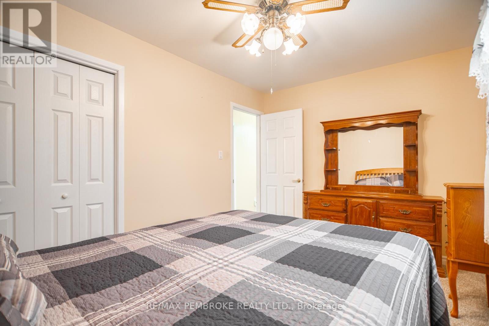 29 Lisa Crescent, Petawawa, Ontario  K8H 2Z8 - Photo 12 - X12907976