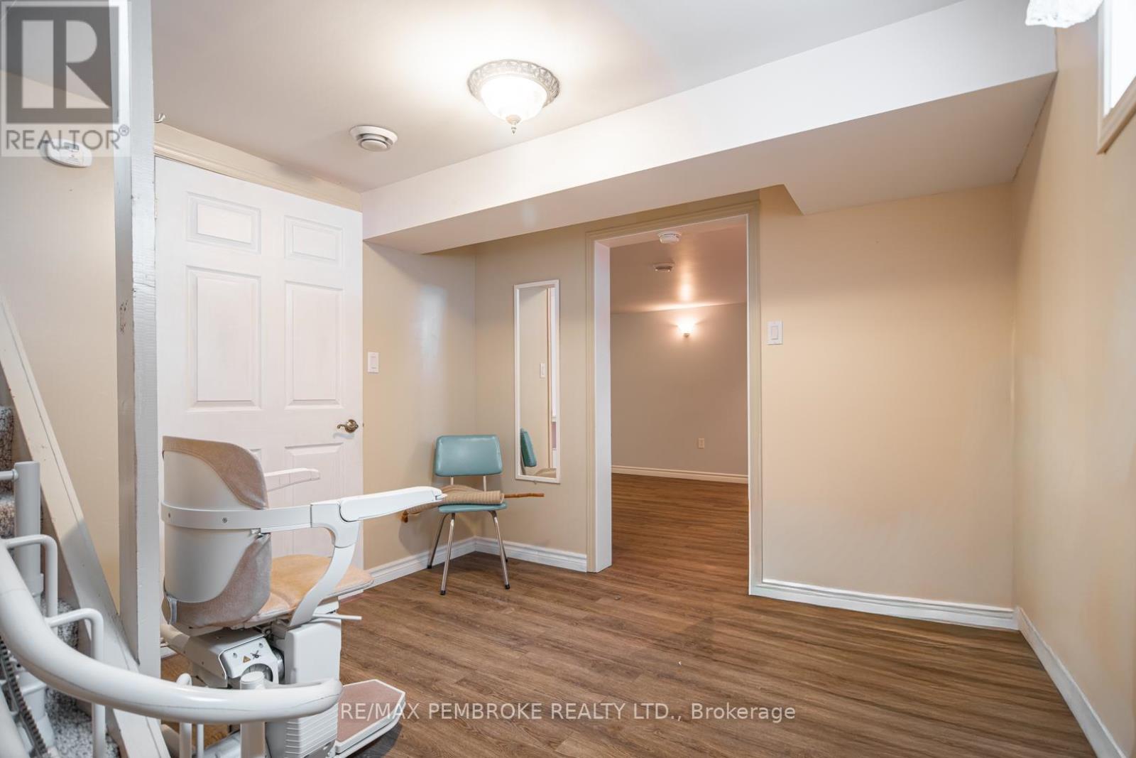 29 Lisa Crescent, Petawawa, Ontario  K8H 2Z8 - Photo 19 - X12907976