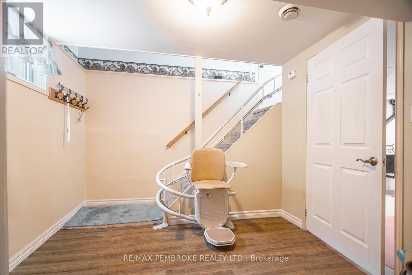 29 Lisa Crescent, Petawawa, Ontario  K8H 2Z8 - Photo 18 - X12907976