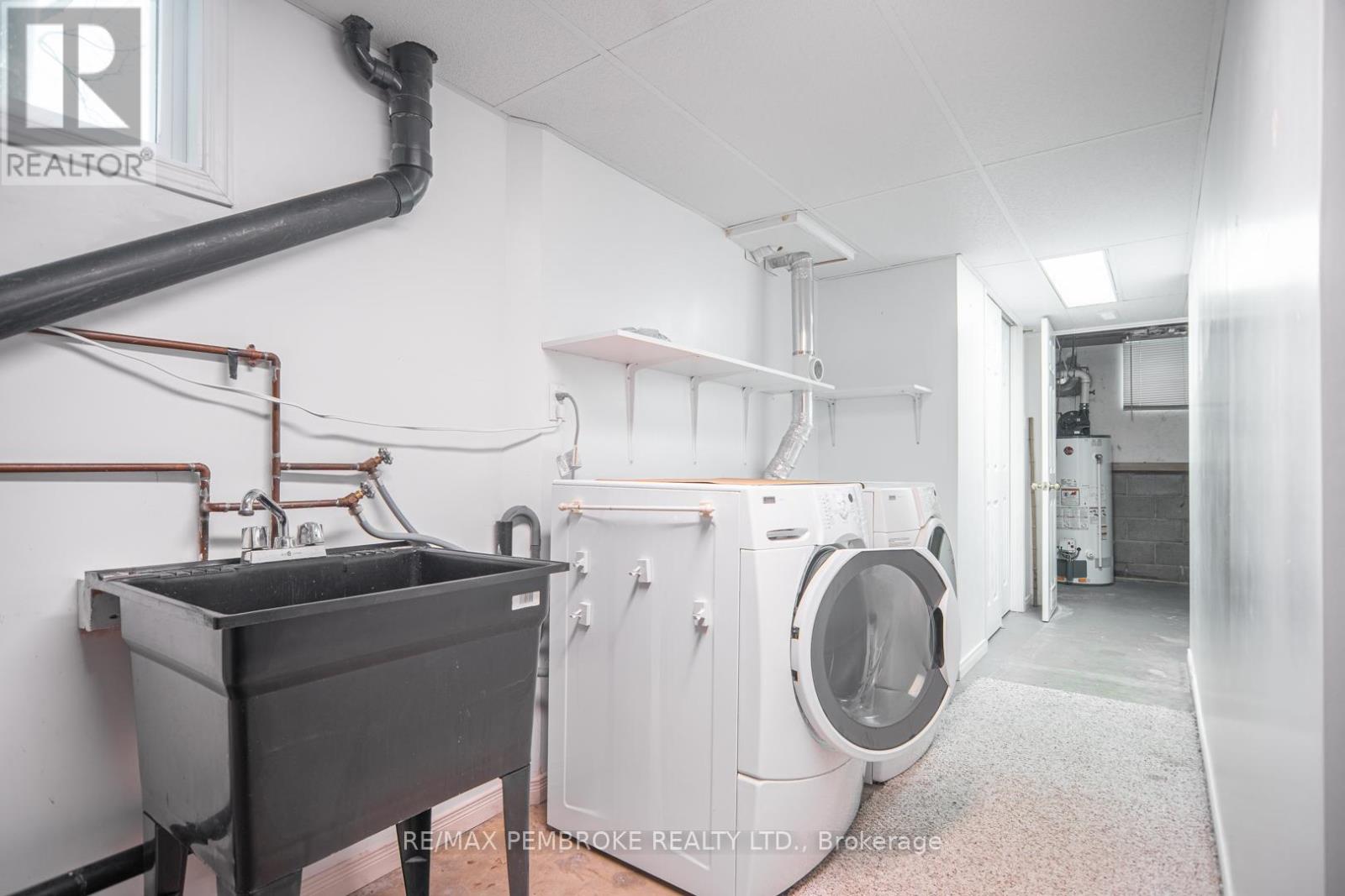 29 Lisa Crescent, Petawawa, Ontario  K8H 2Z8 - Photo 28 - X12907976