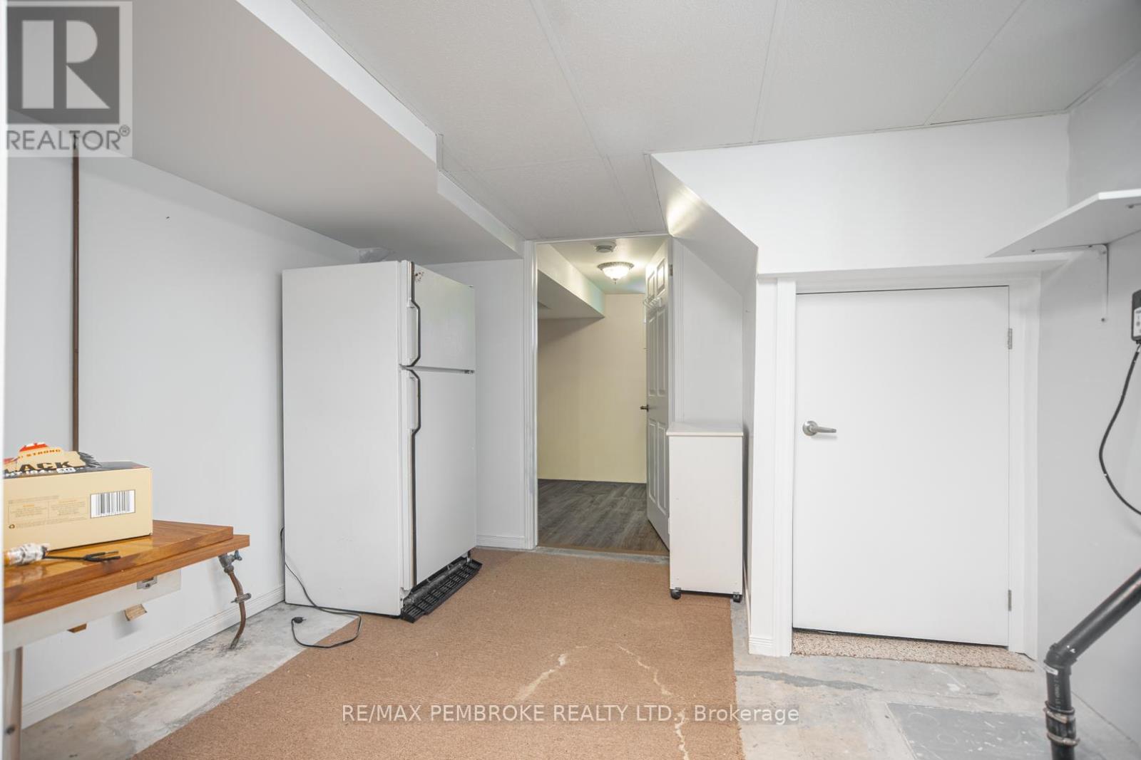 29 Lisa Crescent, Petawawa, Ontario  K8H 2Z8 - Photo 30 - X12907976