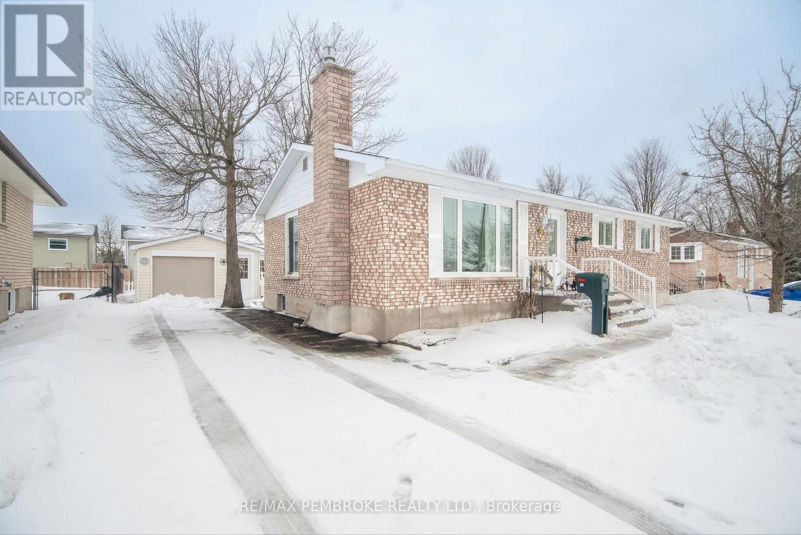 29 Lisa Crescent, Petawawa, Ontario  K8H 2Z8 - Photo 33 - X12907976