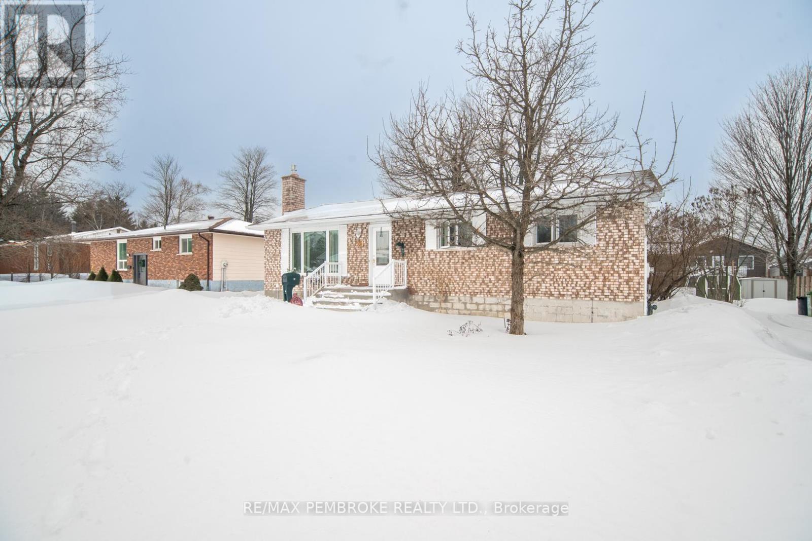 29 Lisa Crescent, Petawawa, Ontario  K8H 2Z8 - Photo 34 - X12907976