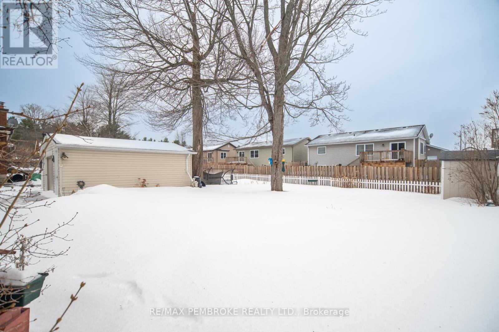 29 Lisa Crescent, Petawawa, Ontario  K8H 2Z8 - Photo 32 - X12907976