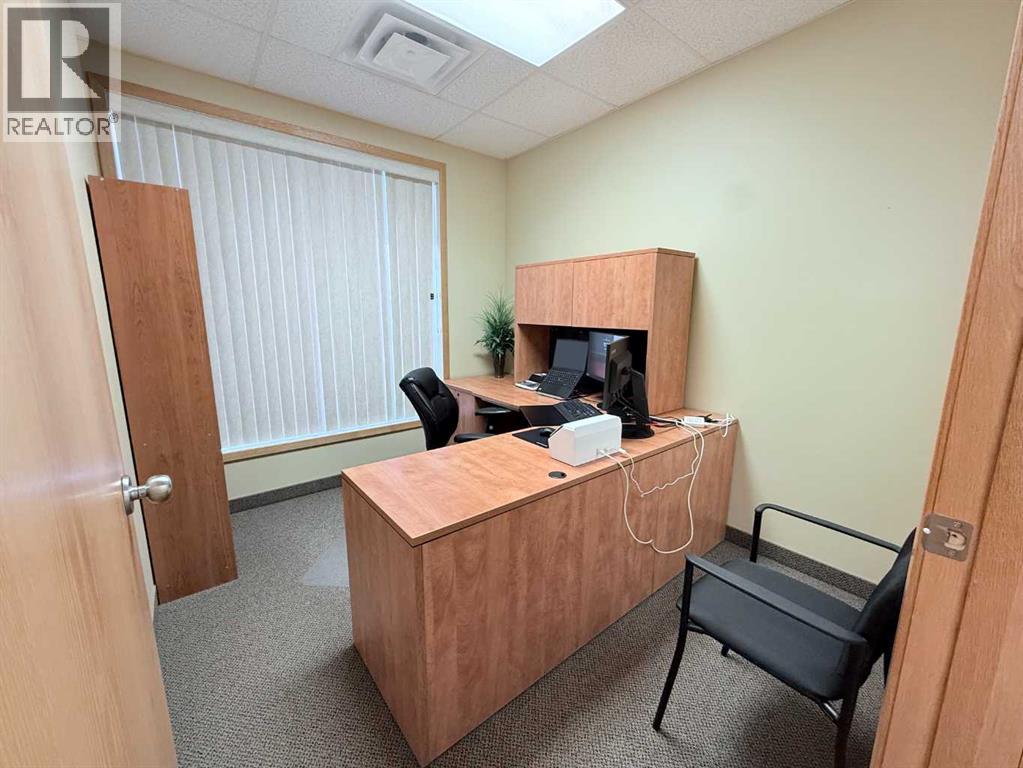 200, 9805 97 Street, Grande Prairie, Alberta  T8V 8B9 - Photo 30 - A2209450