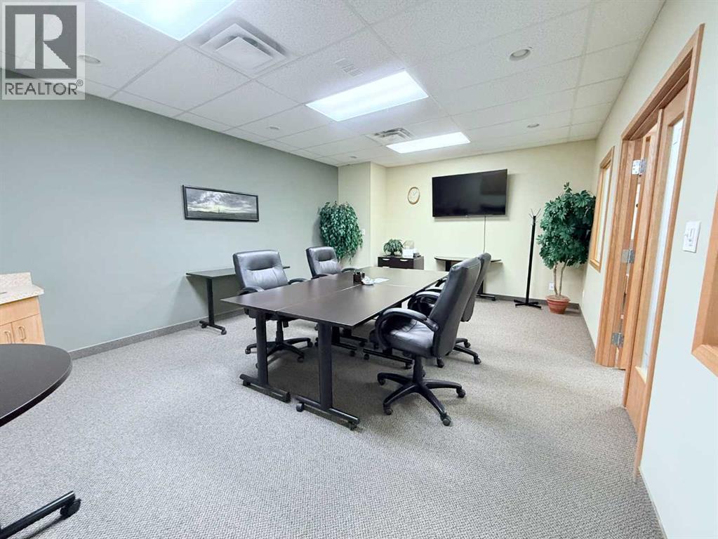 200, 9805 97 Street, Grande Prairie, Alberta  T8V 8B9 - Photo 20 - A2209450