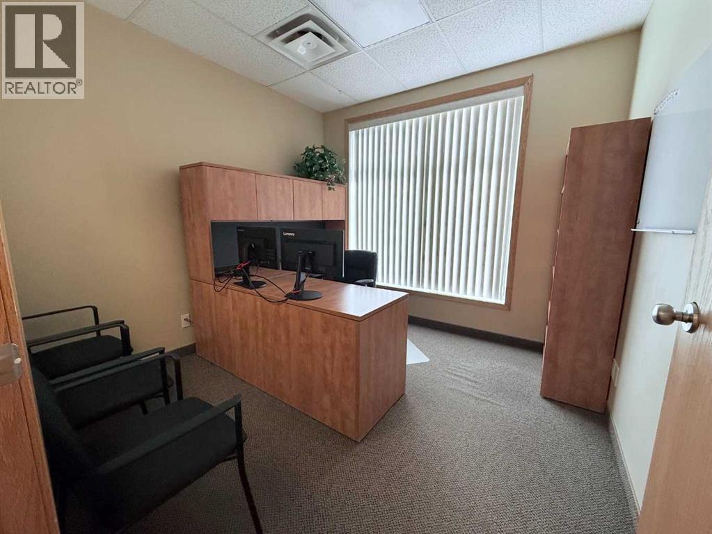 200, 9805 97 Street, Grande Prairie, Alberta  T8V 8B9 - Photo 35 - A2209450