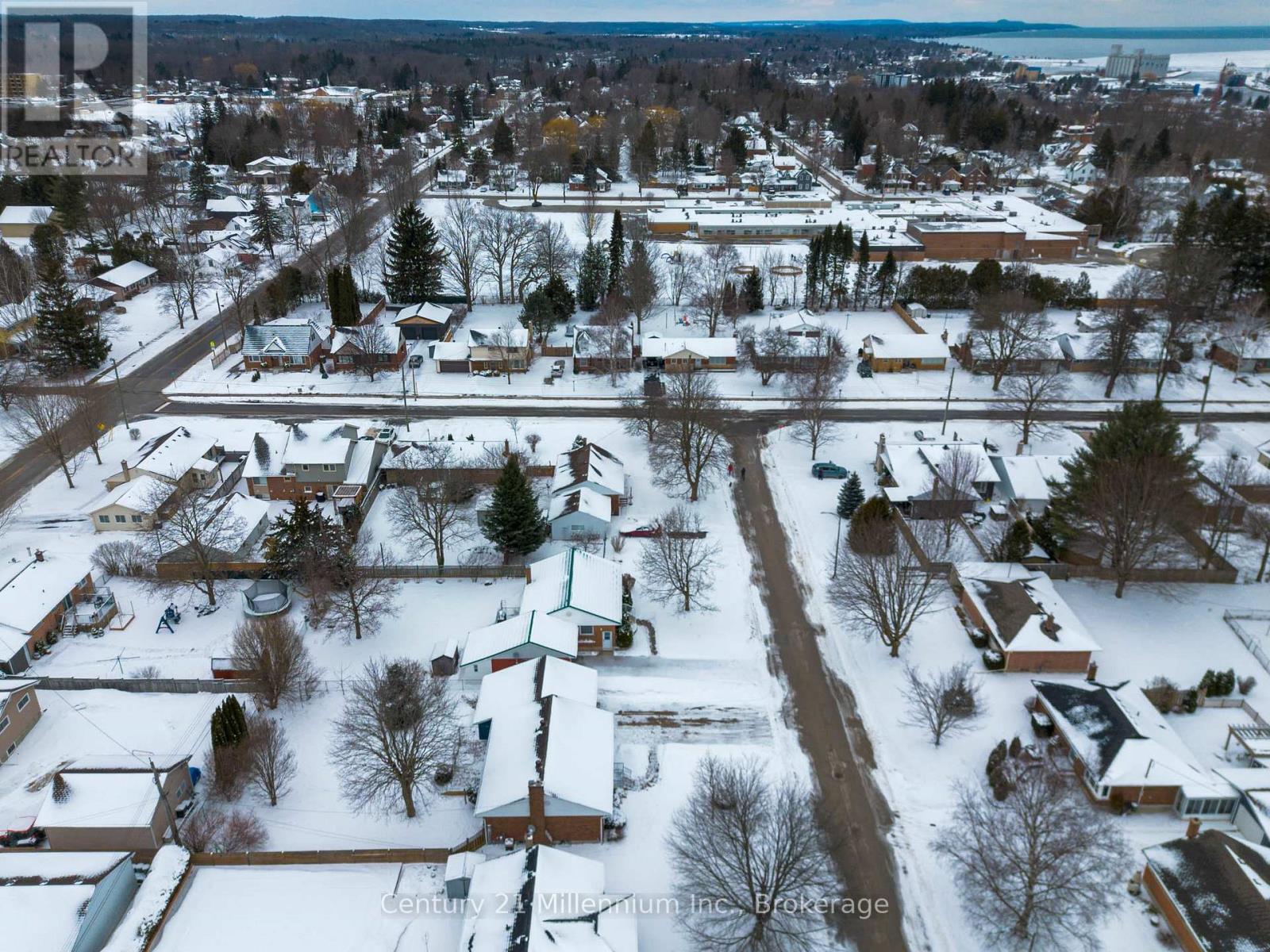 670 5th A Avenue W, Owen Sound, Ontario  N4K 5C9 - Photo 11 - X12909602