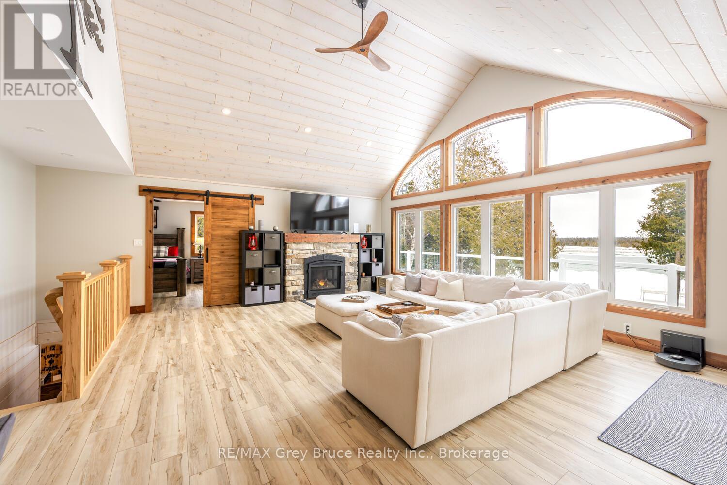 87 Silverside Point Road, Northern Bruce Peninsula, Ontario  N0H 1Z0 - Photo 22 - X12909640