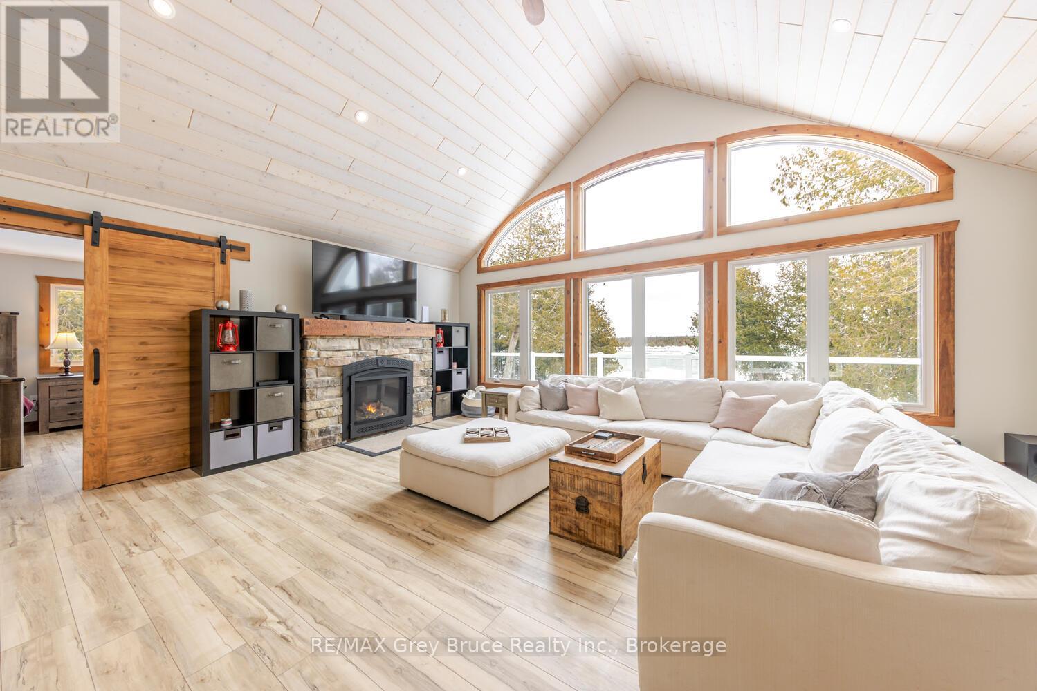 87 Silverside Point Road, Northern Bruce Peninsula, Ontario  N0H 1Z0 - Photo 23 - X12909640