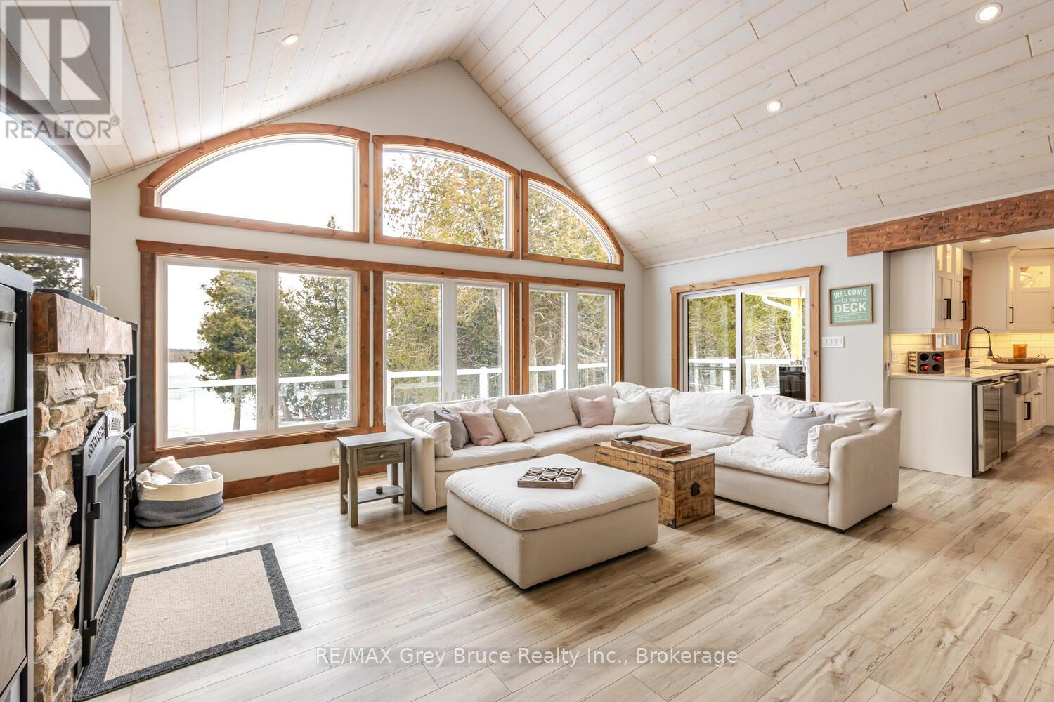 87 Silverside Point Road, Northern Bruce Peninsula, Ontario  N0H 1Z0 - Photo 24 - X12909640