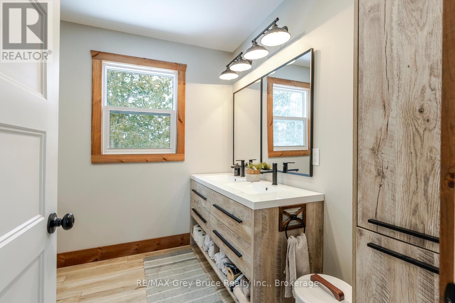 87 Silverside Point Road, Northern Bruce Peninsula, Ontario  N0H 1Z0 - Photo 31 - X12909640