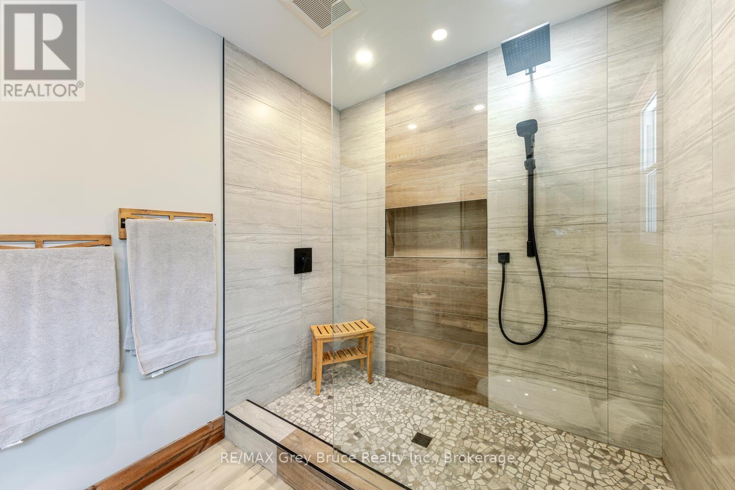 87 Silverside Point Road, Northern Bruce Peninsula, Ontario  N0H 1Z0 - Photo 32 - X12909640