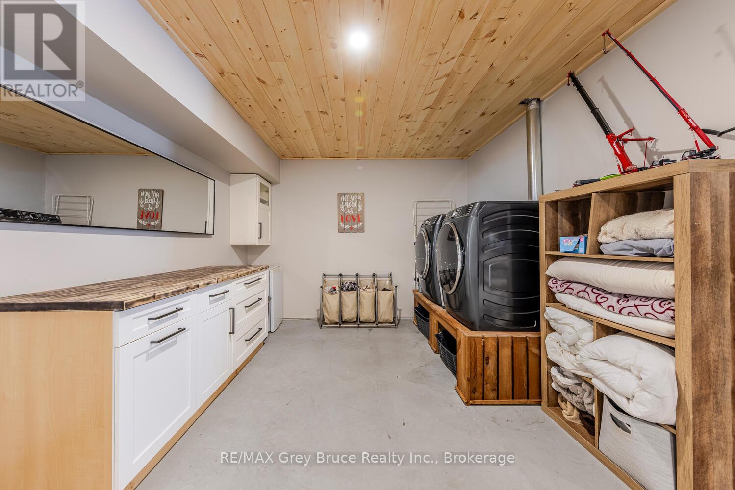 87 Silverside Point Road, Northern Bruce Peninsula, Ontario  N0H 1Z0 - Photo 44 - X12909640