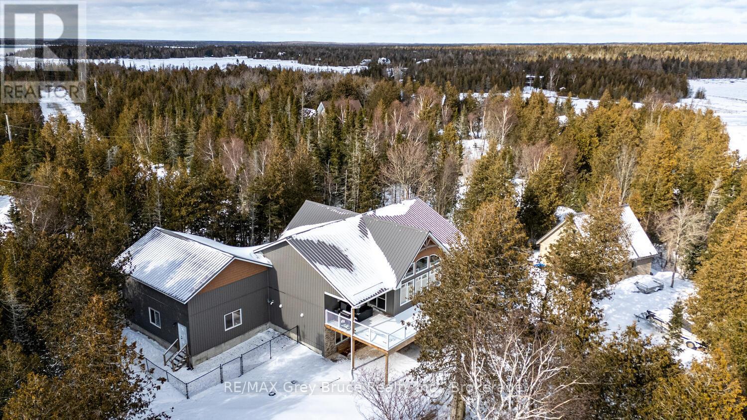 87 Silverside Point Road, Northern Bruce Peninsula, Ontario  N0H 1Z0 - Photo 48 - X12909640