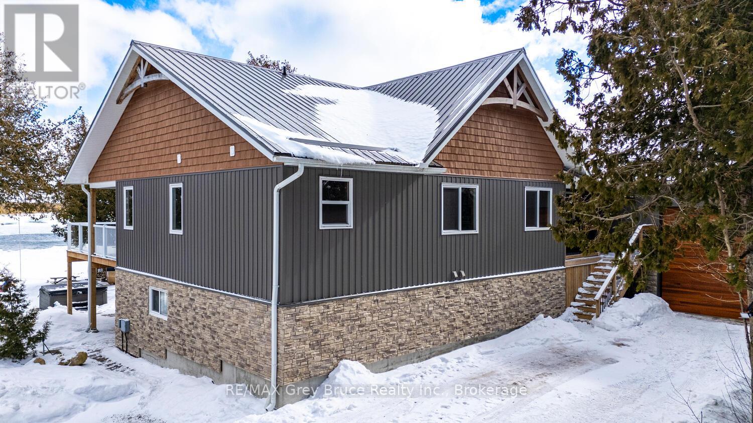 87 Silverside Point Road, Northern Bruce Peninsula, Ontario  N0H 1Z0 - Photo 8 - X12909640