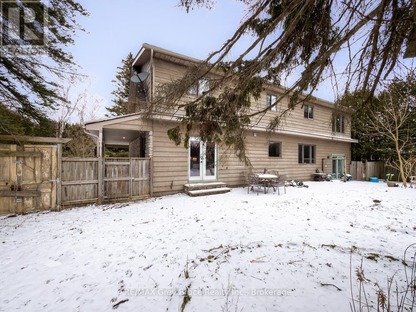 6 Kirkland Place, South Bruce Peninsula, Ontario  N0H 2G0 - Photo 40 - X12909674