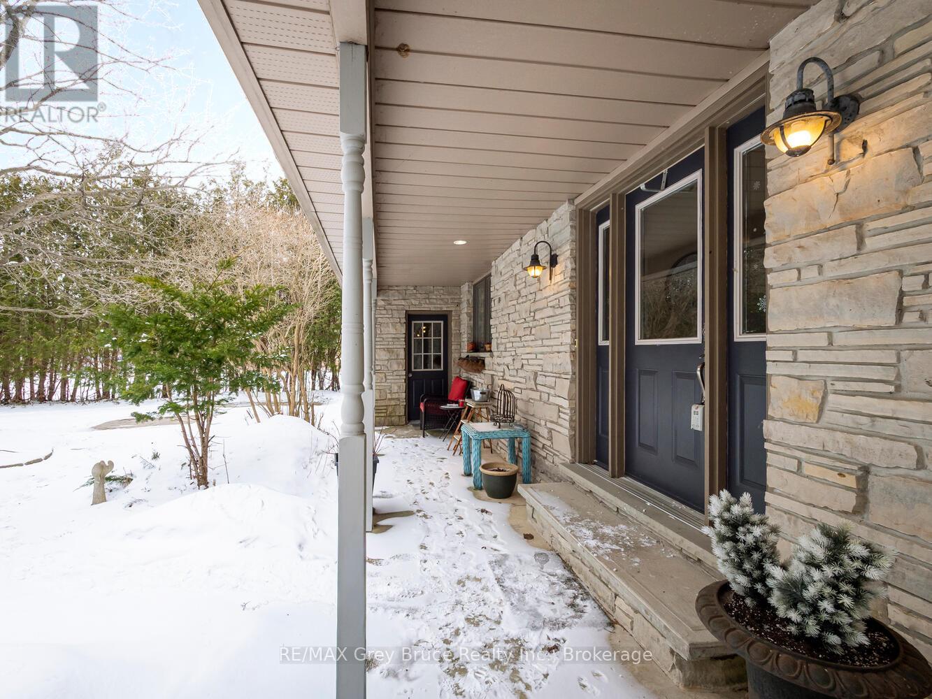 6 Kirkland Place, South Bruce Peninsula, Ontario  N0H 2G0 - Photo 5 - X12909674
