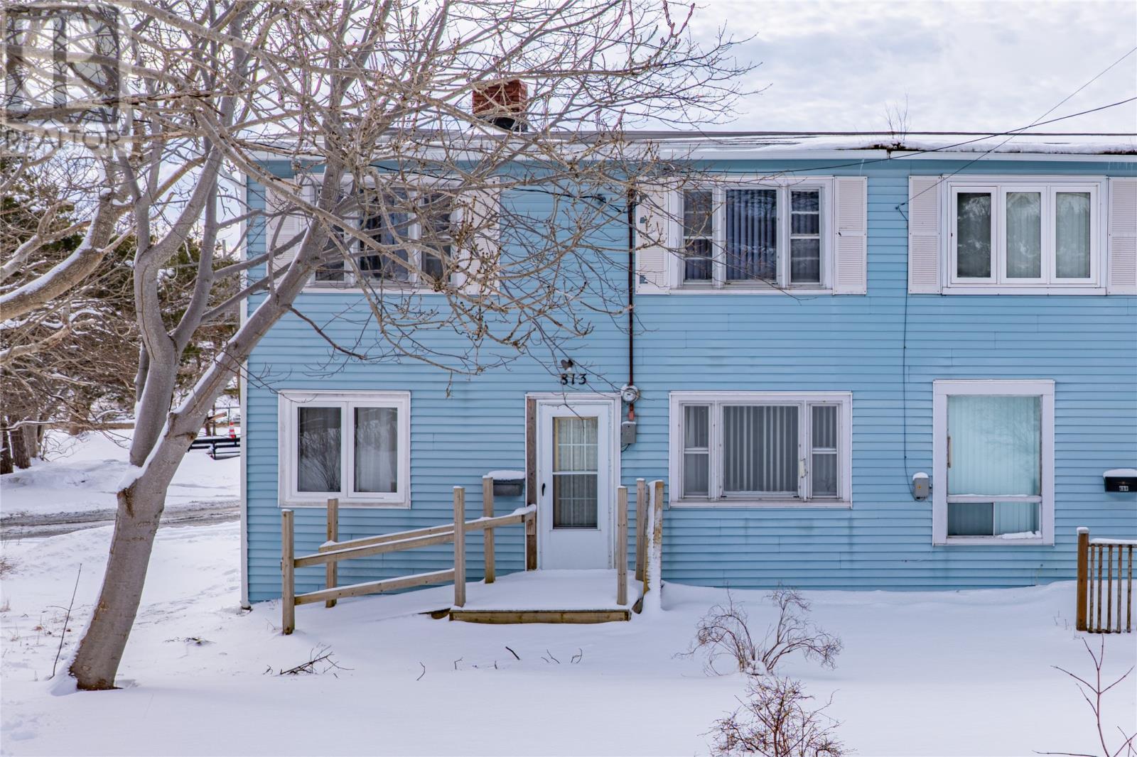 813 Topsail Road, Mount Pearl, Newfoundland & Labrador