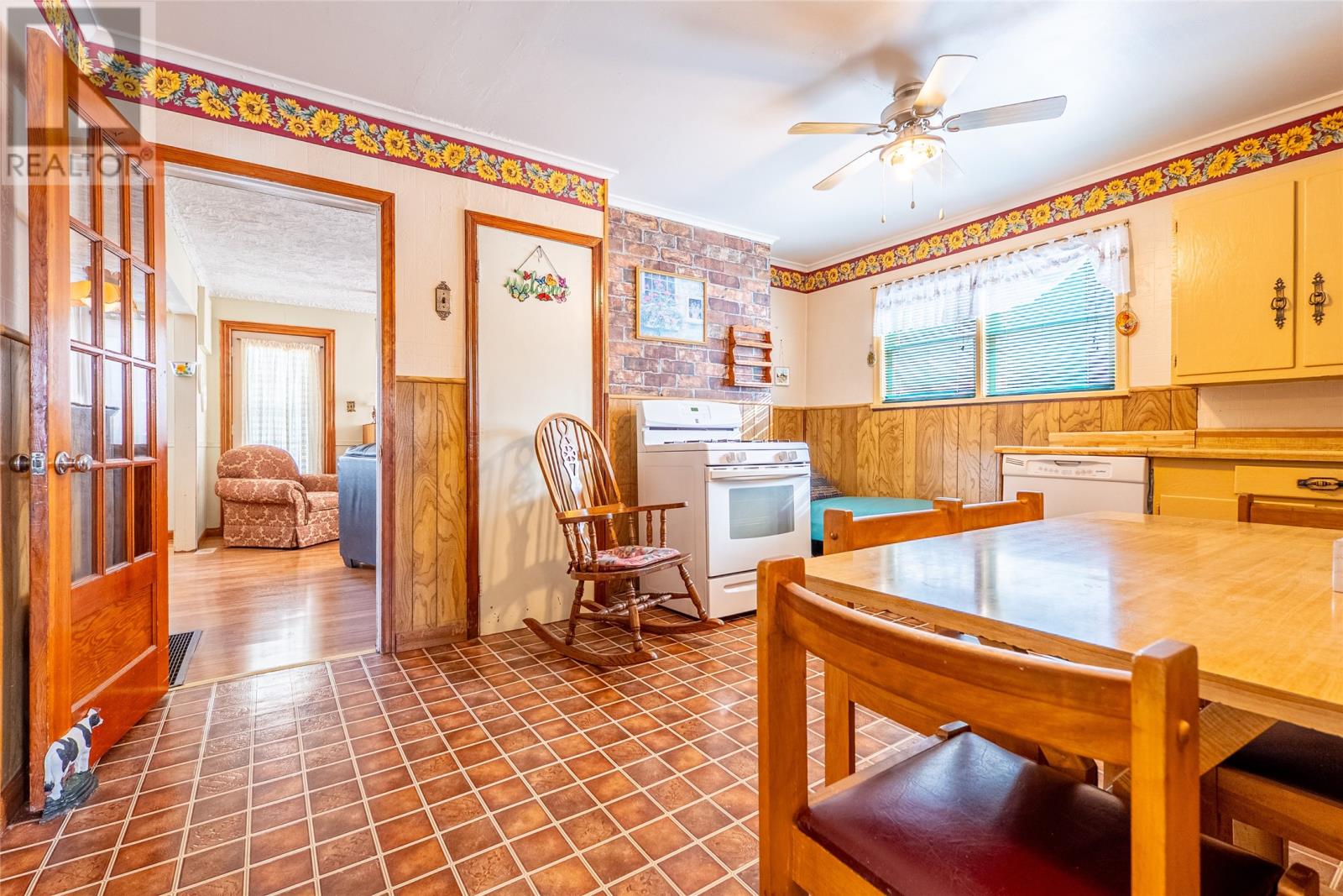 813 Topsail Road, Mount Pearl, Newfoundland & Labrador  A1N 3J6 - Photo 10 - 1295433