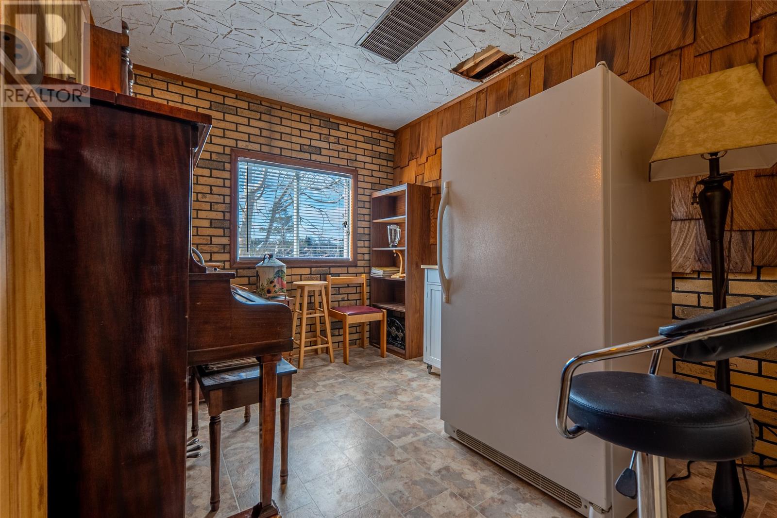 813 Topsail Road, Mount Pearl, Newfoundland & Labrador  A1N 3J6 - Photo 7 - 1295433