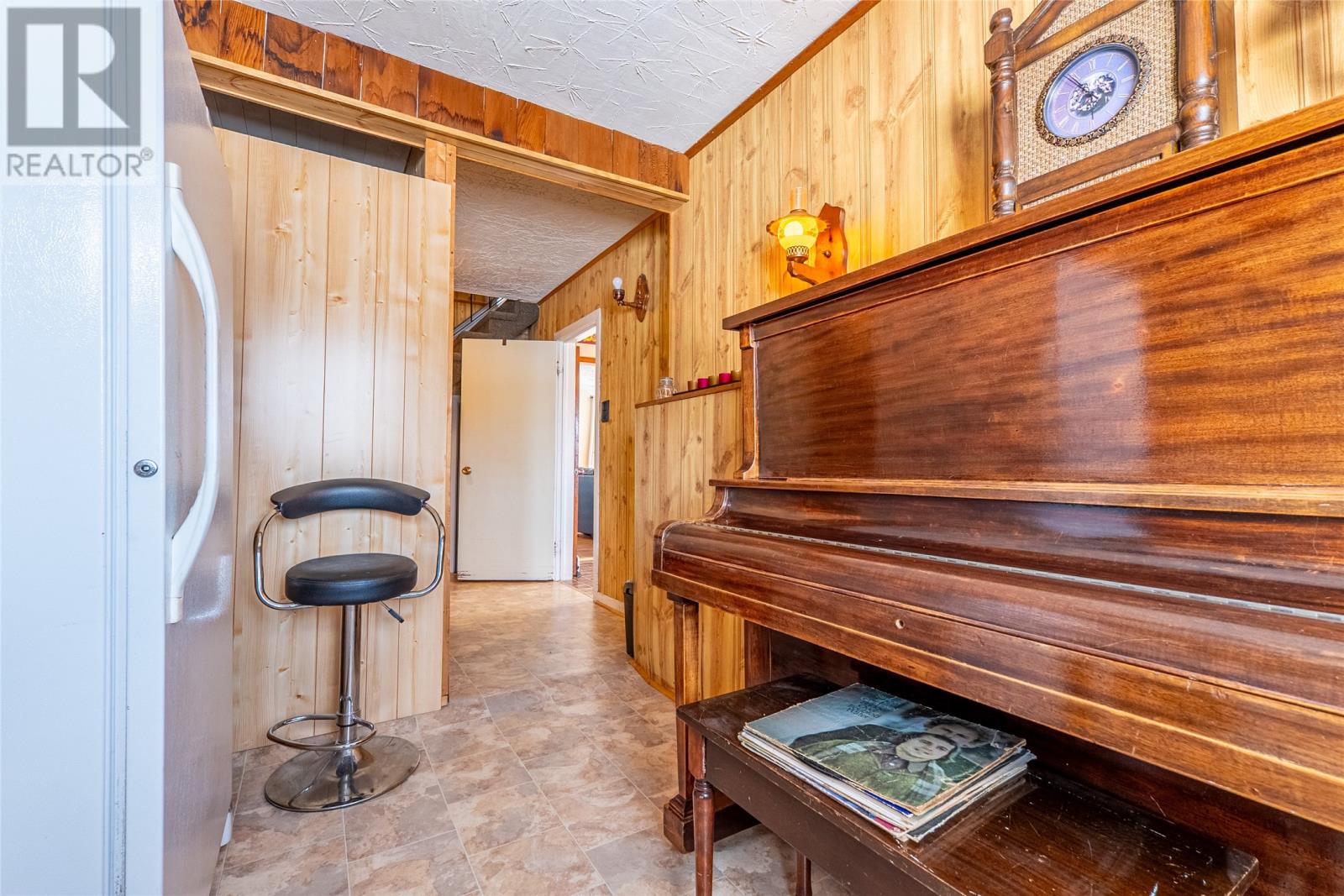 813 Topsail Road, Mount Pearl, Newfoundland & Labrador  A1N 3J6 - Photo 8 - 1295433